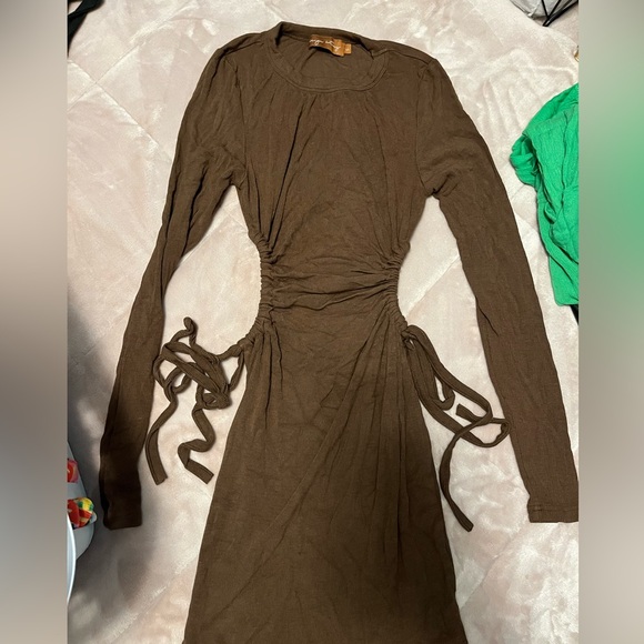 Brown long sleeve mini dress with cut outs and ties on the sides size small - Picture 1 of 1